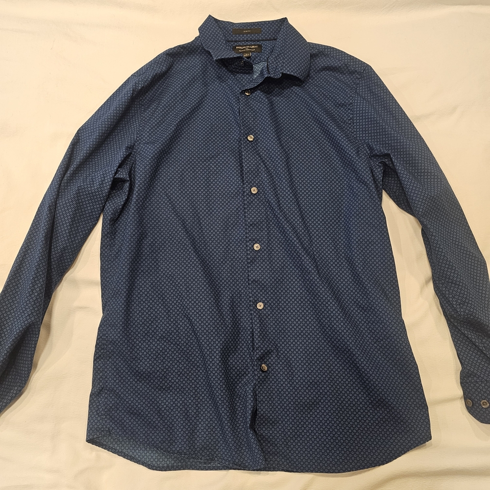 Banana Republic Men's Blue Patterned Casual Shirt